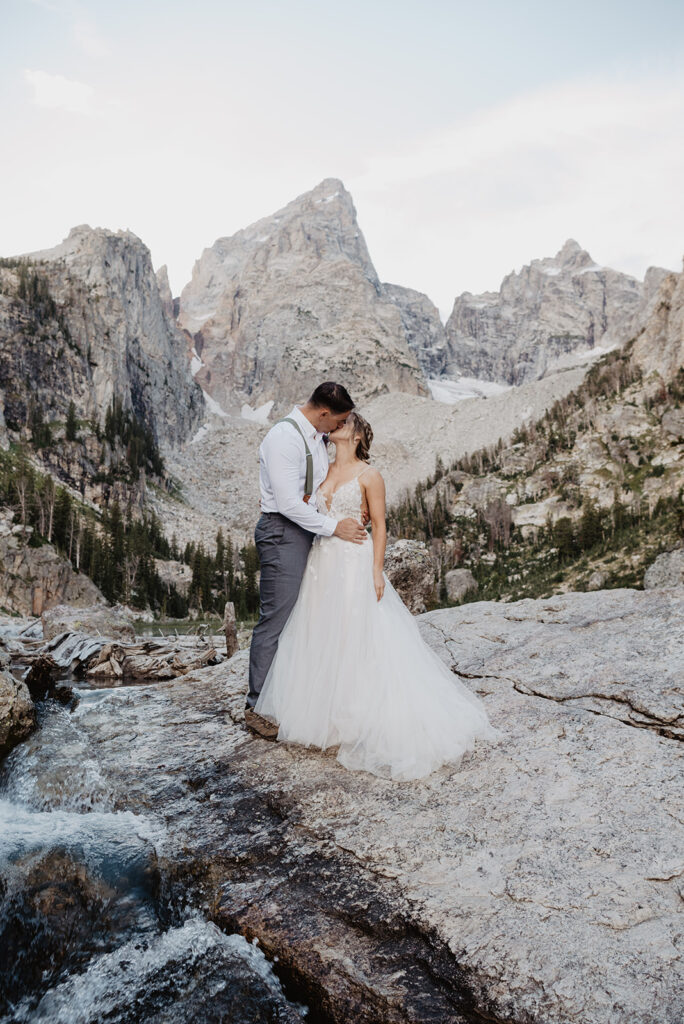 Jackson Hole photographer captures couple kissing in Grand Teton National Park