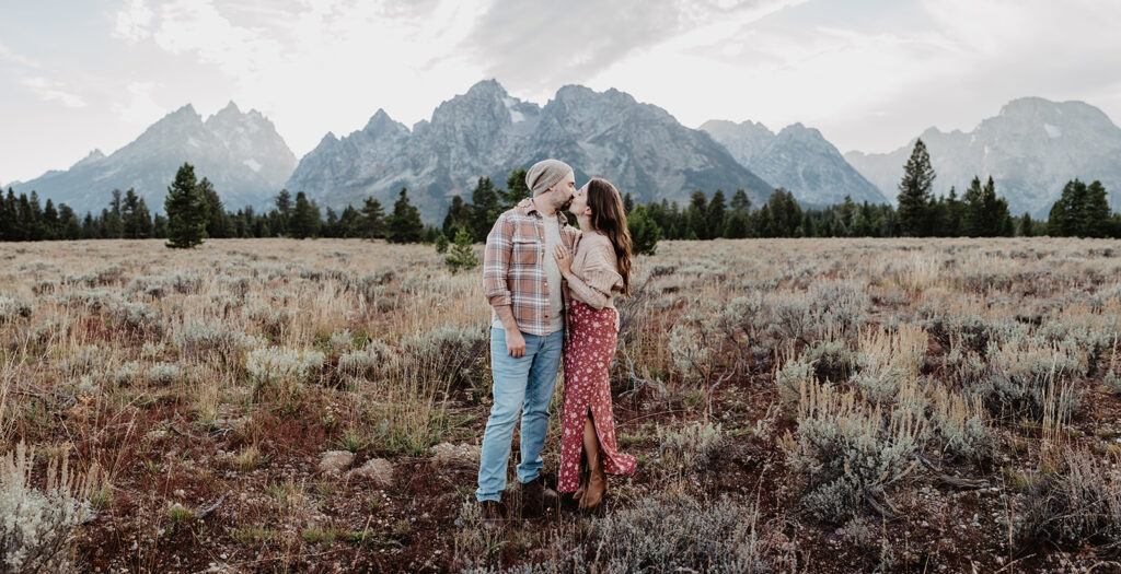 Jackson Hole Photographer captures couple in Jackson hole during engagement photos